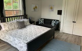 County Cove - Picton Suite